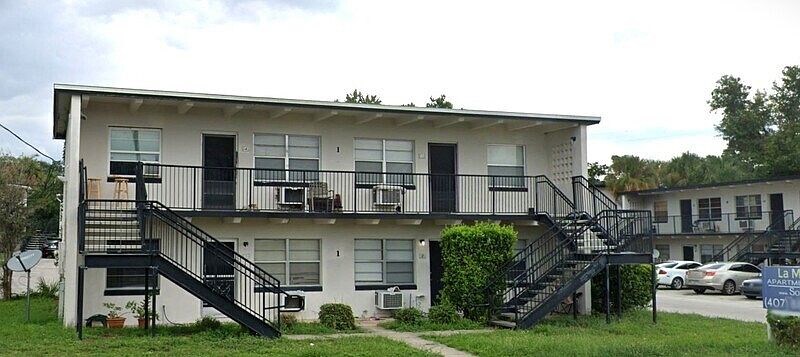 1st image of 5261 Alhambra Dr APT 24