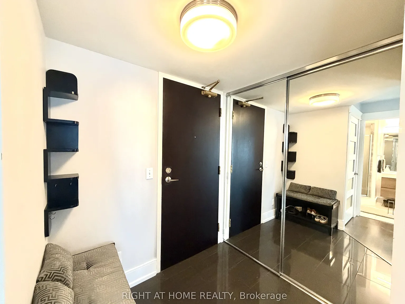 2 bed, $4,500 — Photo 2