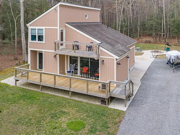 495 Bay Quarter Dr, Heathsville, VA 22473