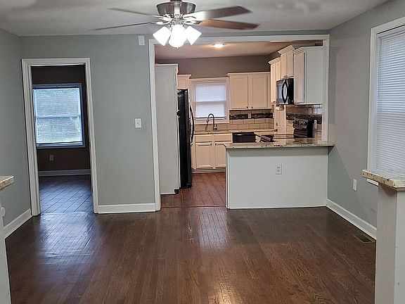 Master bdrm on main level