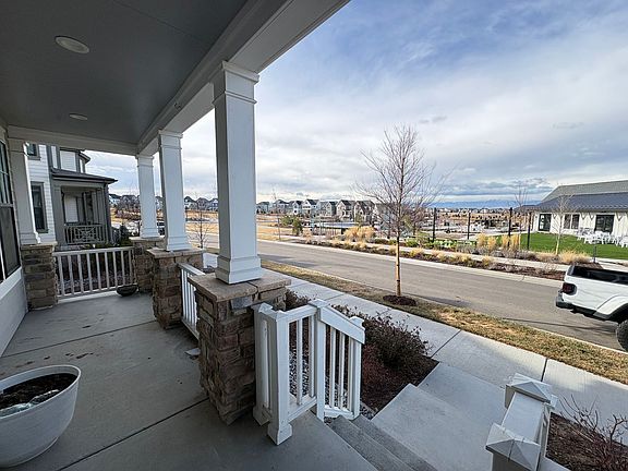 3rd image of 91 Westerly Blvd