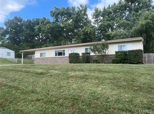 247 Ries Rd, Ballwin, MO 63021
