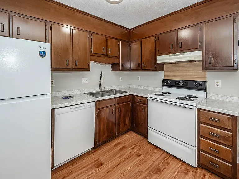 296A Fleming Rd — Photo 25