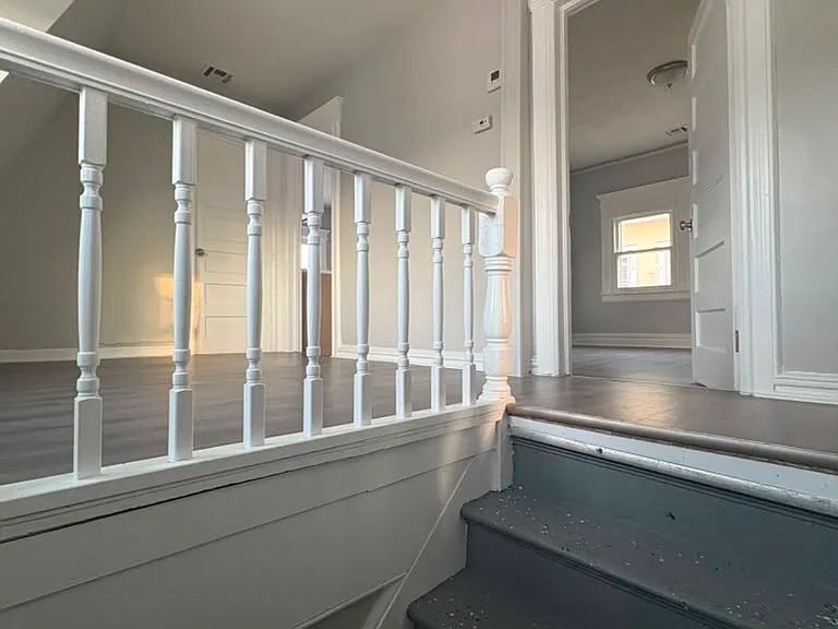 28 Coit St #3 — Photo 2