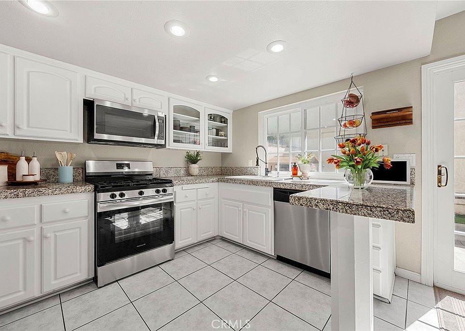 1st image of 607 Santa Cruz Ct