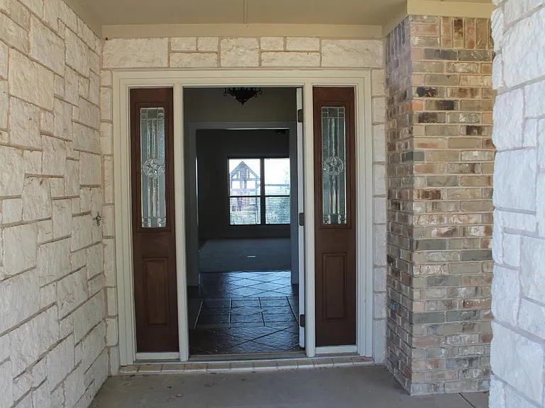 336 Skyline Dr — Photo 3