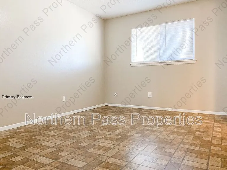 6435 Pizarro Dr — Photo 10