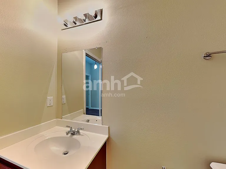 517 Vicks Landing Dr — Photo 15