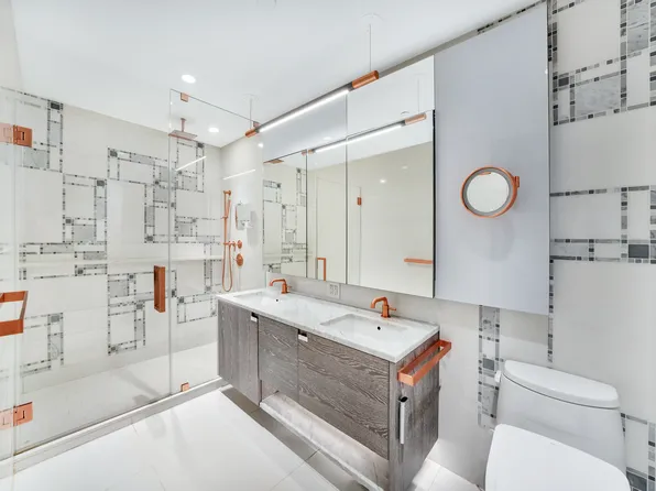 138 Willoughby Street image 9 of 12