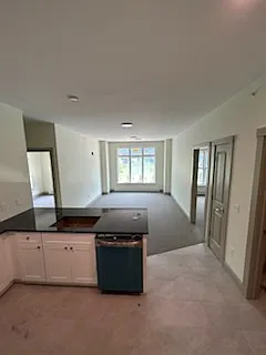 Building Photo - 2715 Shelburne Rd #7