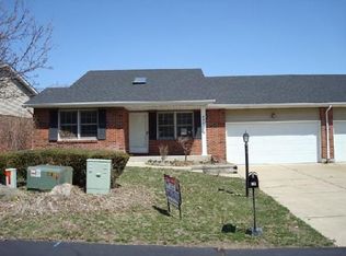438 Riversedge Dr, Mishawaka, IN 46544