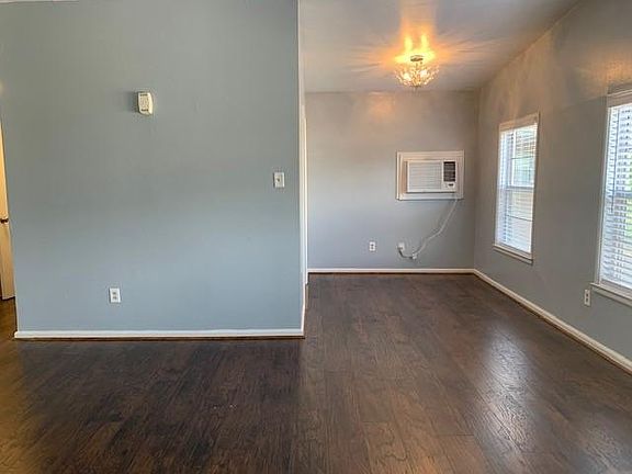 5th image of 2228 Bellefontaine St #5