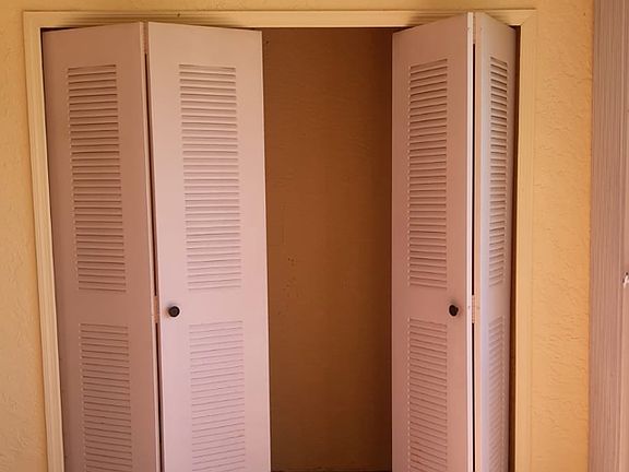 Closet in lanai