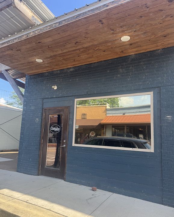 1st image of 385 Mobile St #1