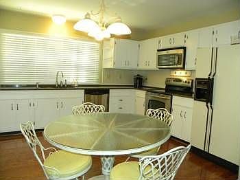 4th image of 11869 Brookington Dr