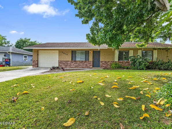 1412 Travelers Palm Dr, Edgewater, FL 32132