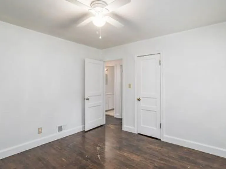 1016 Tabor St — Photo 9