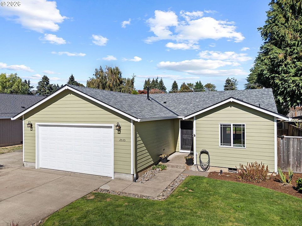 1st image of 2535 12th Ave