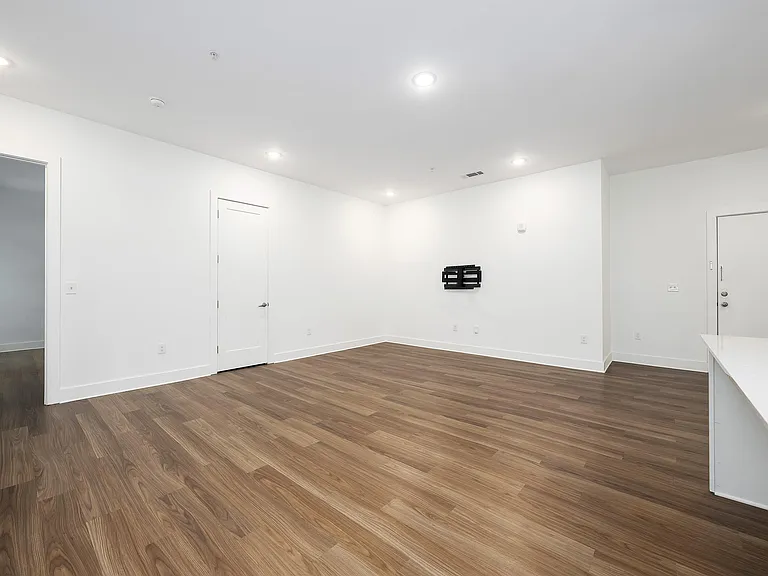 1329 4th Ave S #214 — Photo 15