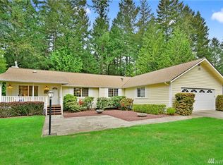 51 E Rainier Ct, Allyn, WA 98524