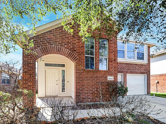 2nd image of 29119 Fox Fountain Ln