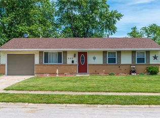 600 Cranwood Cir, New Lebanon, OH 45345