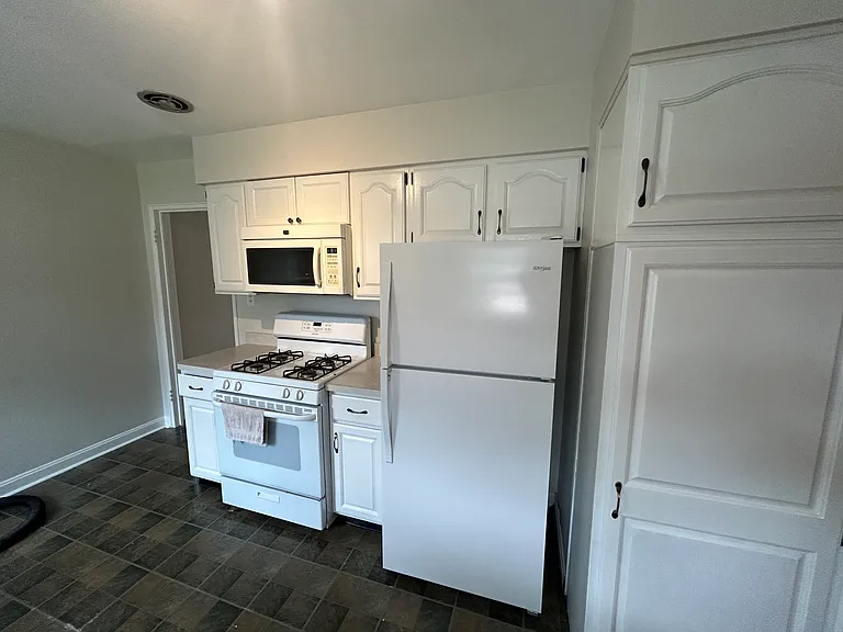 846 Hannah Ave — Photo 24