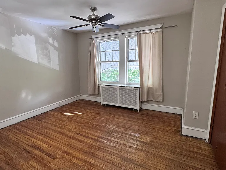 3411 Brighton St — Photo 10