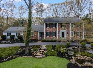 200 Tamarack Dr, East Greenwich, RI 02818