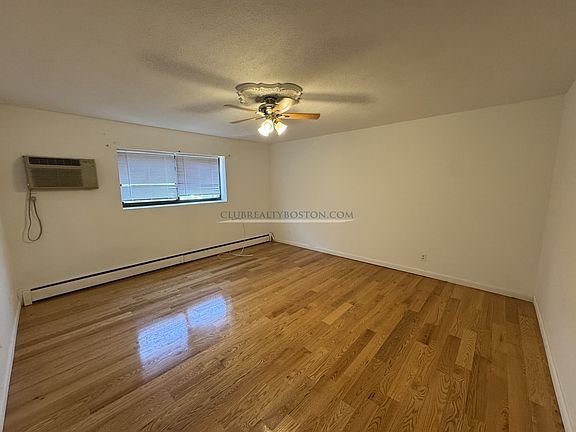 2nd image of 530 Washington St APT 11