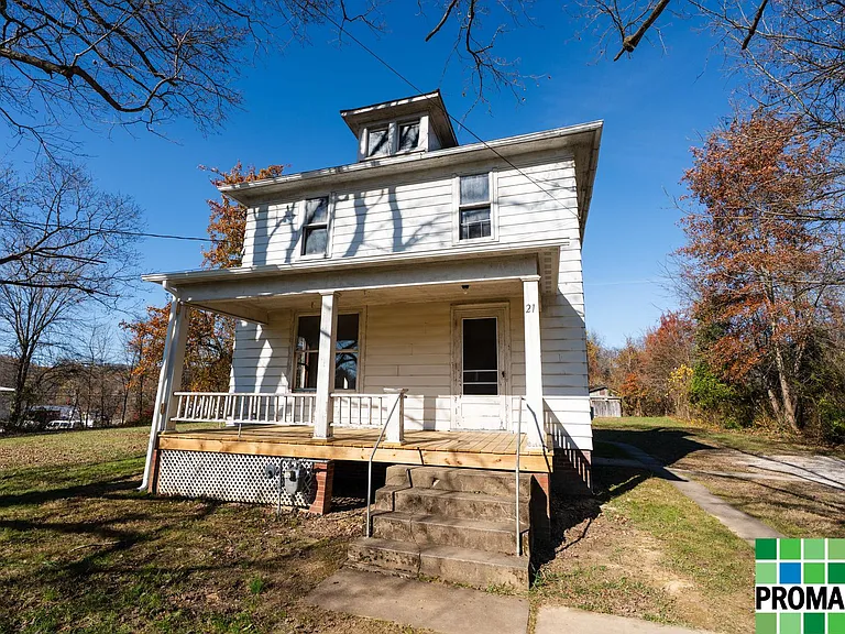 21 Moore Ave — Photo 33