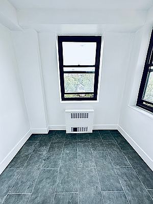 5th image of 3103 Fairfield Ave APT 8E