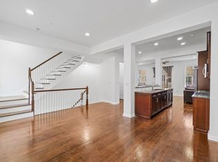 205 Roosevelt Dr, Wood Ridge, NJ 07075