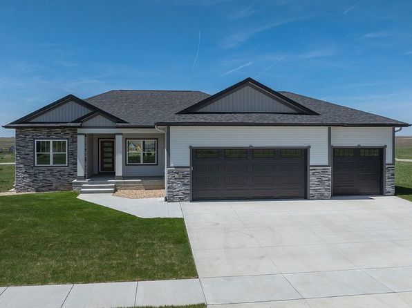 1537 Deerfield Dr
