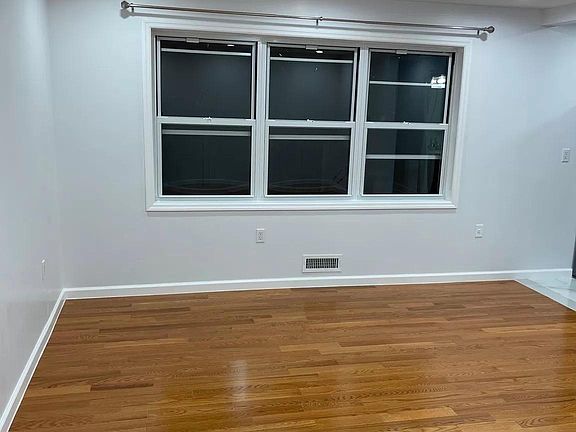 2nd image of 86 Manila Ave Floor 1