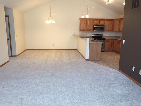 3rd image of 1844 N 176th Ct