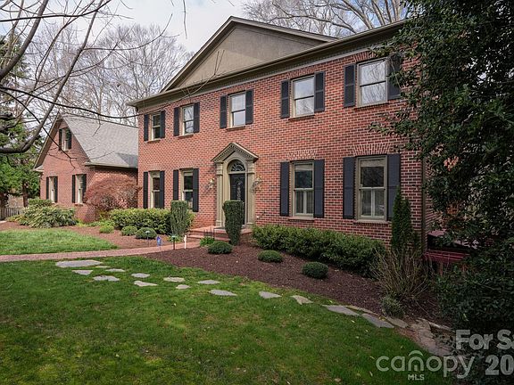 2nd image of 550 20th Avenue Ct NW