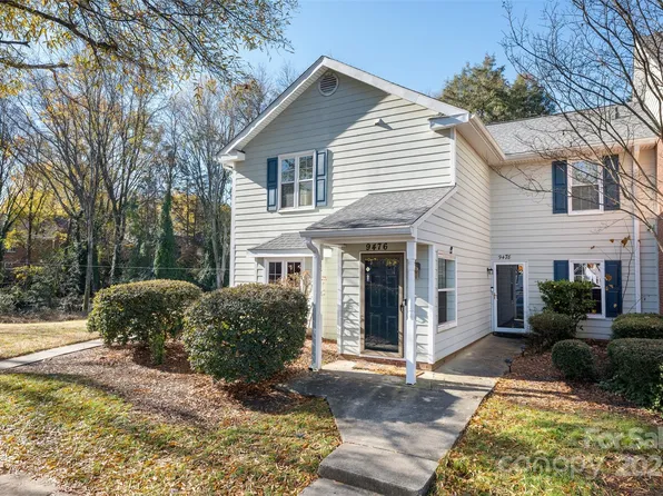 9476 S Vicksburg Park Ct, Charlotte, NC 28210