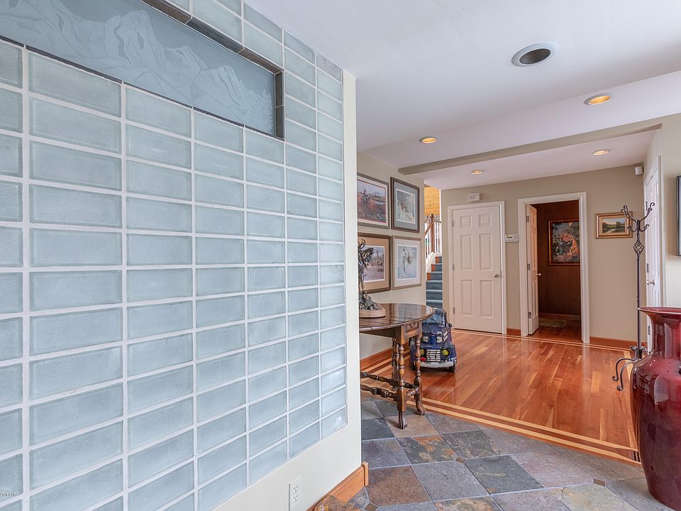 3075 N White Pine Ln, Wilson, WY 83014 Zillow