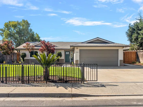 13312 Bentley St, Waterford, CA 95386