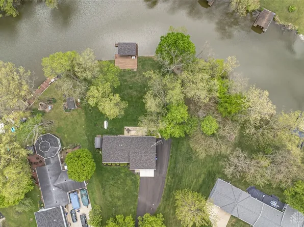 619 Lakengren Dr, Eaton, OH 45320