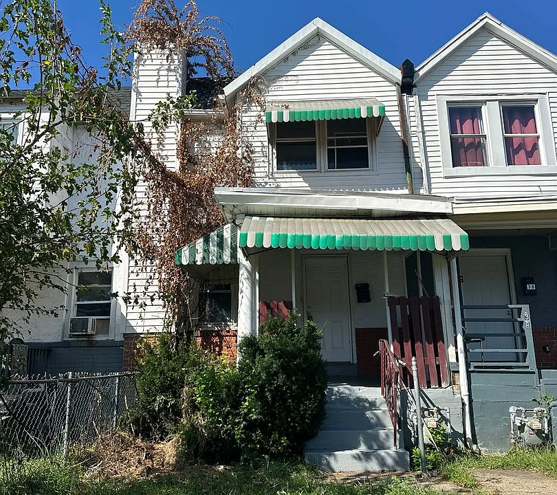 36 Summit St