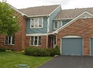 1625 Courtland Dr, Arlington Heights, IL 60004