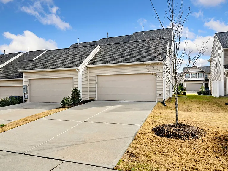 115 Winifred Dr — Photo 16