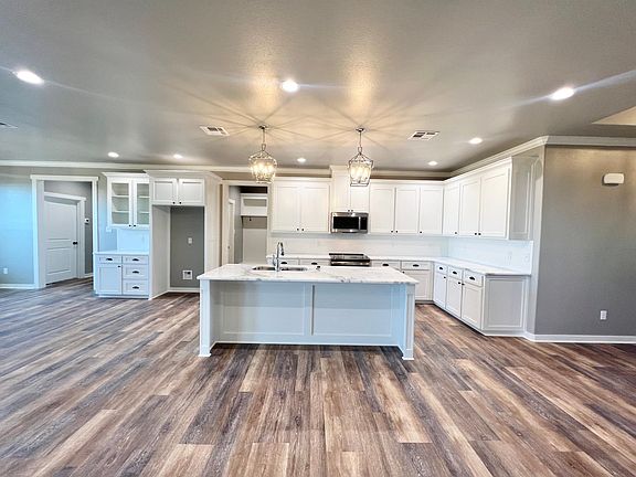 4th image of 4058 Blair Ln