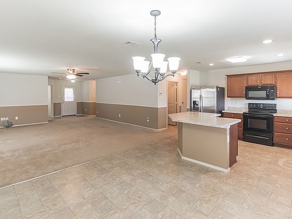 5th image of 122 Pinto Dr