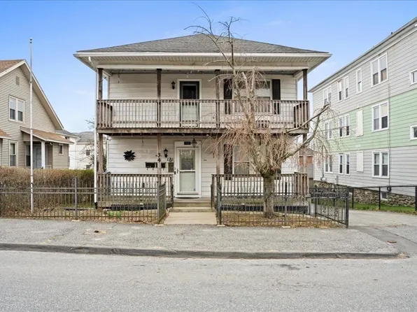 34 Dartmouth St, Worcester, MA 01604