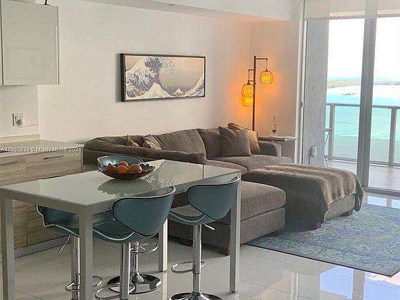 3rd image of 1300 Brickell Bay Dr #26