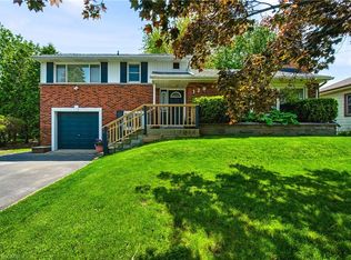 120 June St, Hamilton, ON L9A2R9