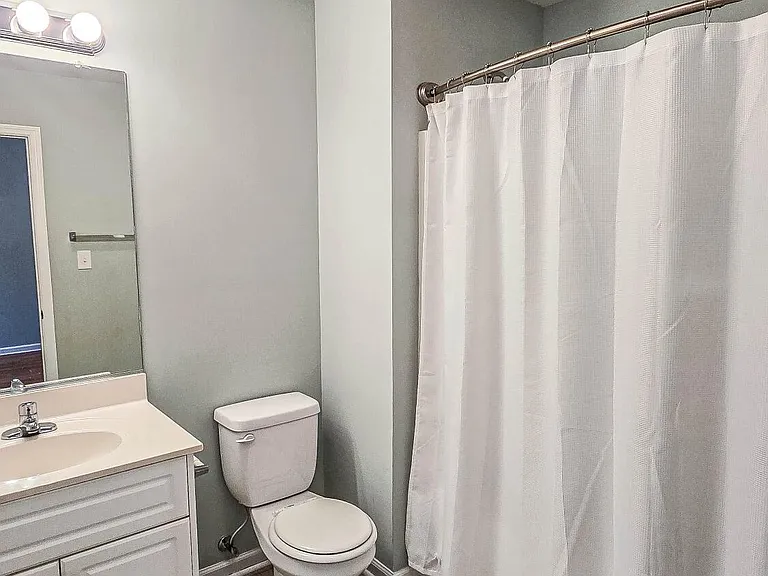 726 Creekside Dr — Photo 33